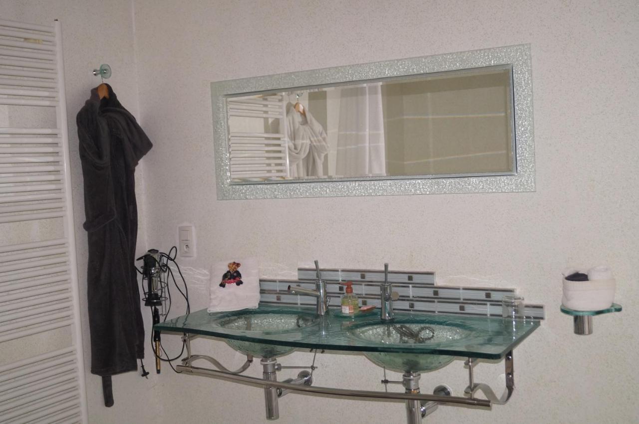 Lescheroux Chambre D'Hotes La Jument Grise מראה חיצוני תמונה