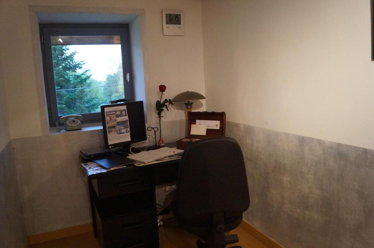 Lescheroux Chambre D'Hotes La Jument Grise מראה חיצוני תמונה